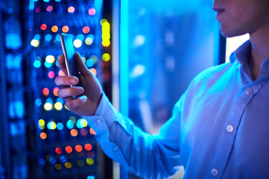 how-mobile-networks-allow-tracking-of-your-phone